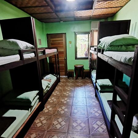 In-N-Out Hostel Siquijor Exteriör bild