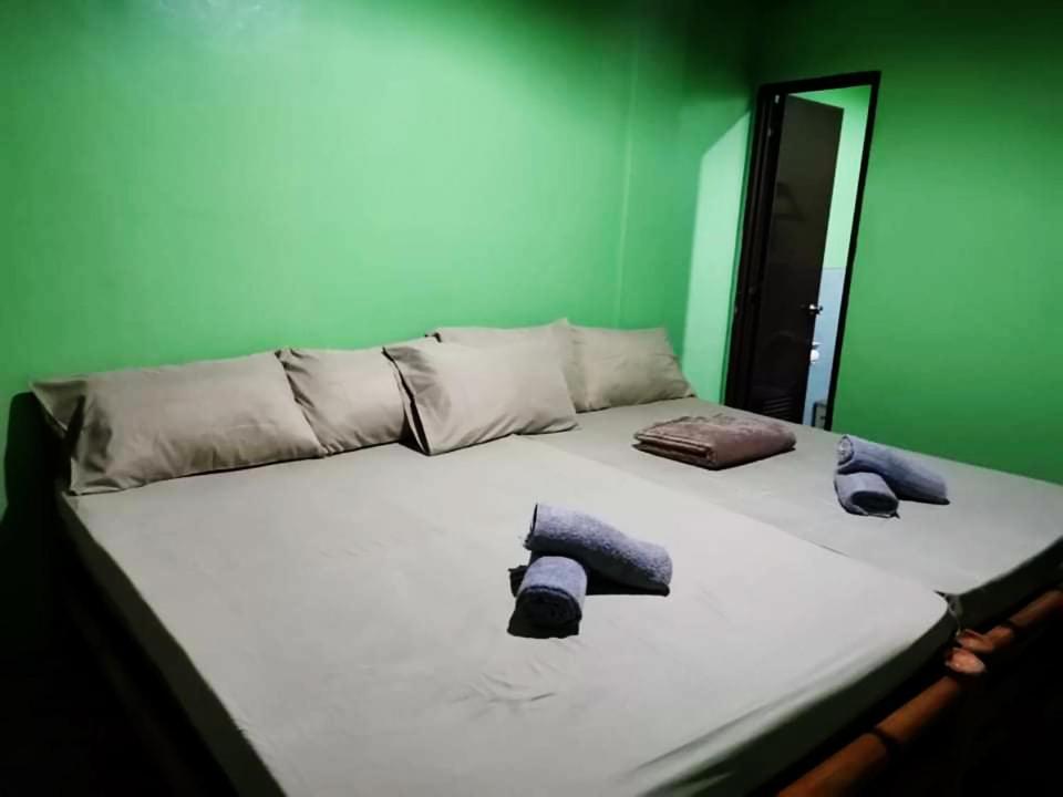 In-N-Out Hostel Siquijor Exteriör bild