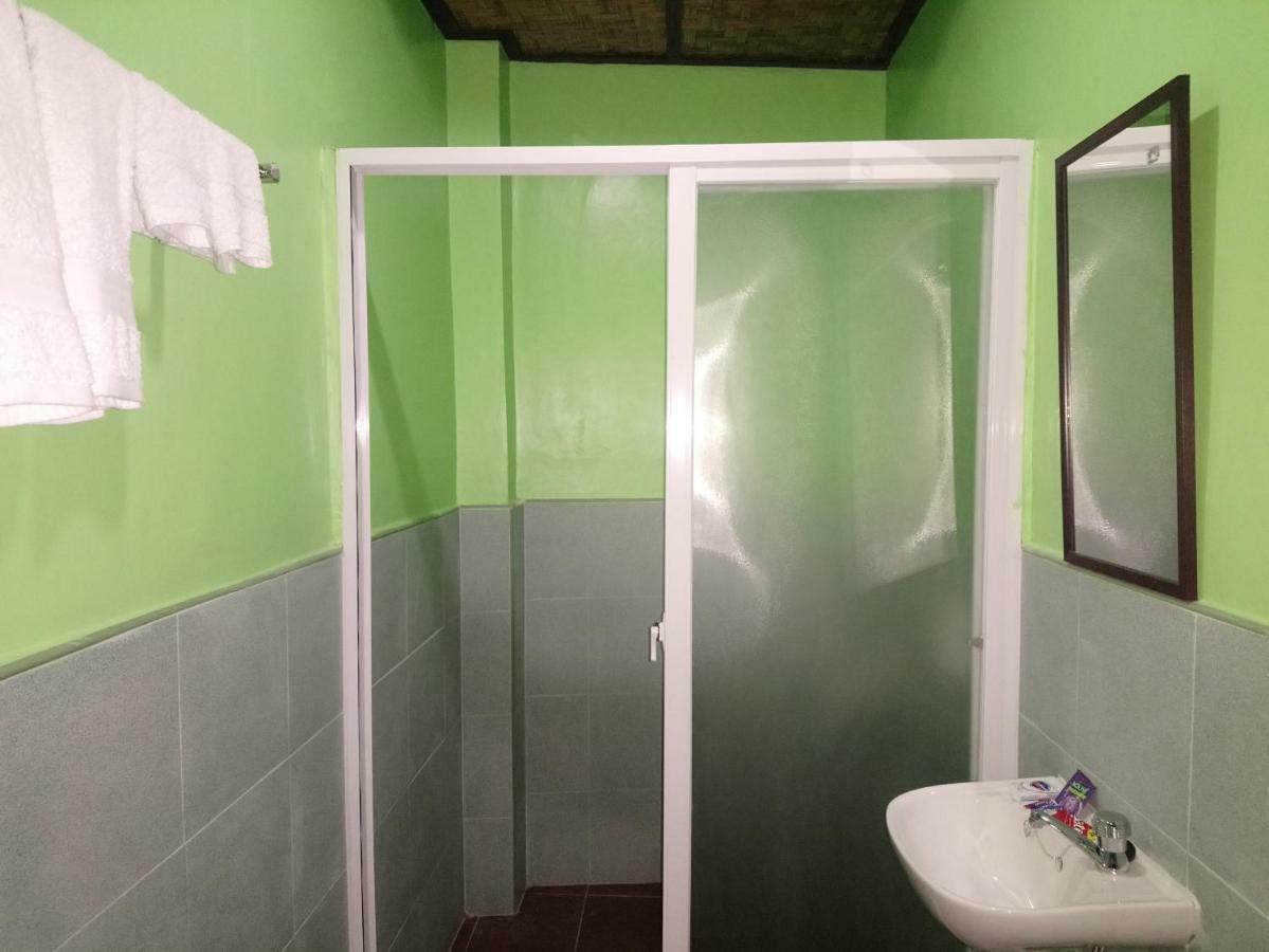 In-N-Out Hostel Siquijor Exteriör bild